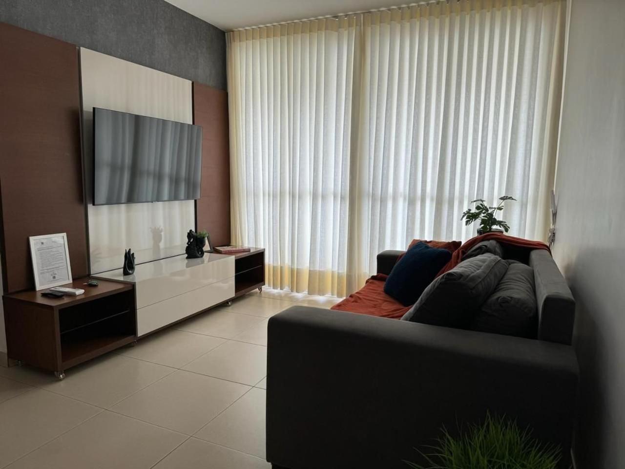 Apartamento Climatizado Ao Lado Do Premium Hosp. Goiânia Eksteriør bilde